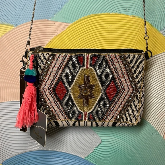 Expressions Handbags - 🎀 ExpressionsNYC beautiful beaded embellished bag